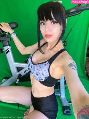 evierain - You can't tell but I have a freshly cleaned pussy. 😉