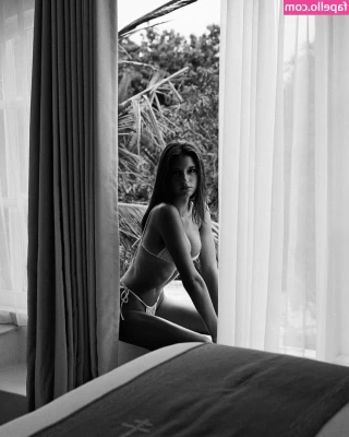 Rachelle Van Waardhuizen [ rachelle-van-waardhuizen ] - Help me get my back
