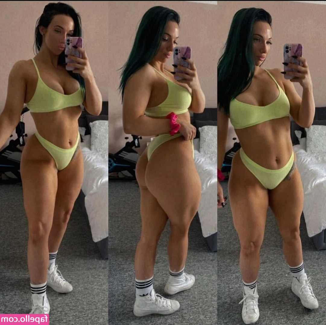 kfitnessgirl - #1 — Here are the SnapChats from the second scene shot today,