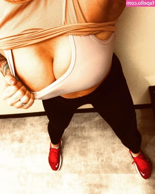 Mrs_S_VIP [ mrs-s-vip ] - I need a spanking😉