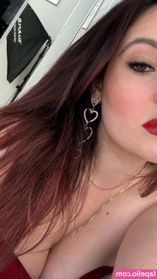 Christina Green [ christina-green-1 ] - Andamos con unas ganas de un culito 🔥🍆 Me lo prestas? 🍑🔥