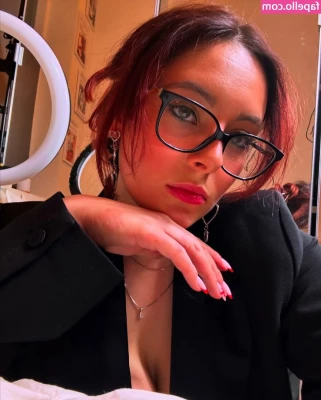 Christina Green [ christina-green-1 ] - todays treat