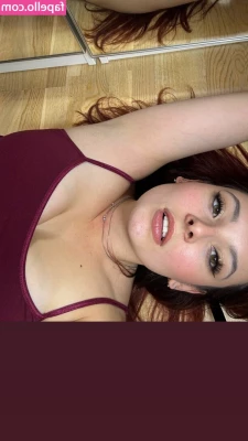 Christina Green [ christina-green-1 ] - Locust pose