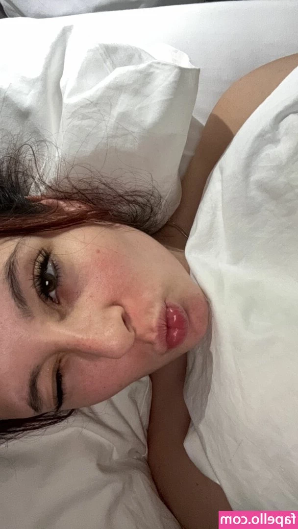 Christina Green [ christina-green-1 ] - Who’s ready for some new content 😏