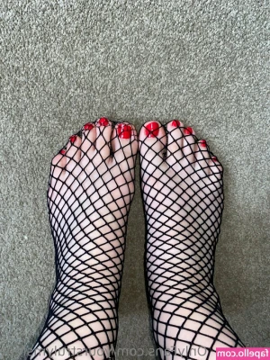 yourstrulymsfeet - 🖤Felt a bit horny and decided to make this video 🖤 Tip $30