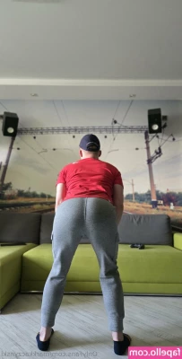 markkaczynski - Foolin around on the couch after work