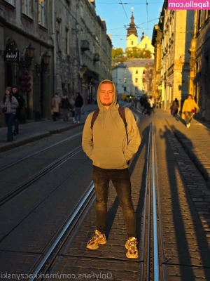 markkaczynski - It’s that time of year again where my entire state is on fire..