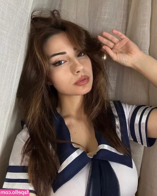 Kasumi_sen [ kasumi-sen ] - Me gusta cuando me apoyas  en la mesa o contra la pared  por ejemplo