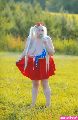 spikezombie - Lately ive been craving a hot load all over my tongue   and lips   I