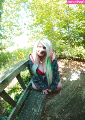 spikezombie - Are you gonna play with this naughty little girl?