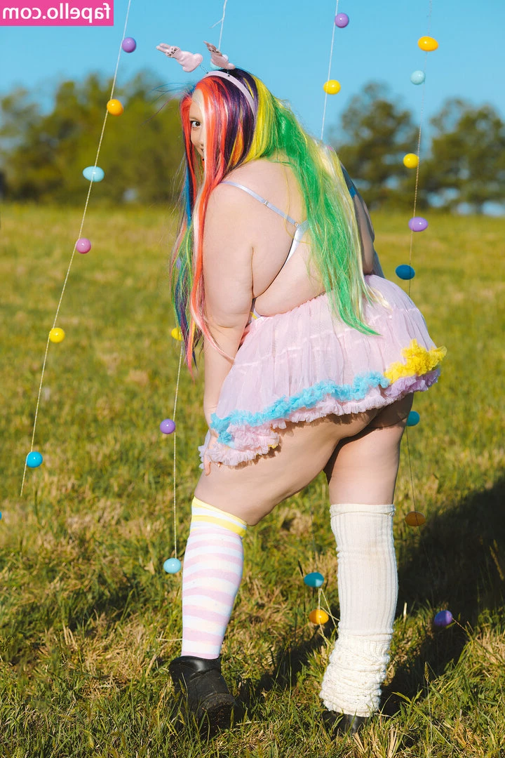 spikezombie - Playing with my loose meaty pussy and ending with a big sloppy cream