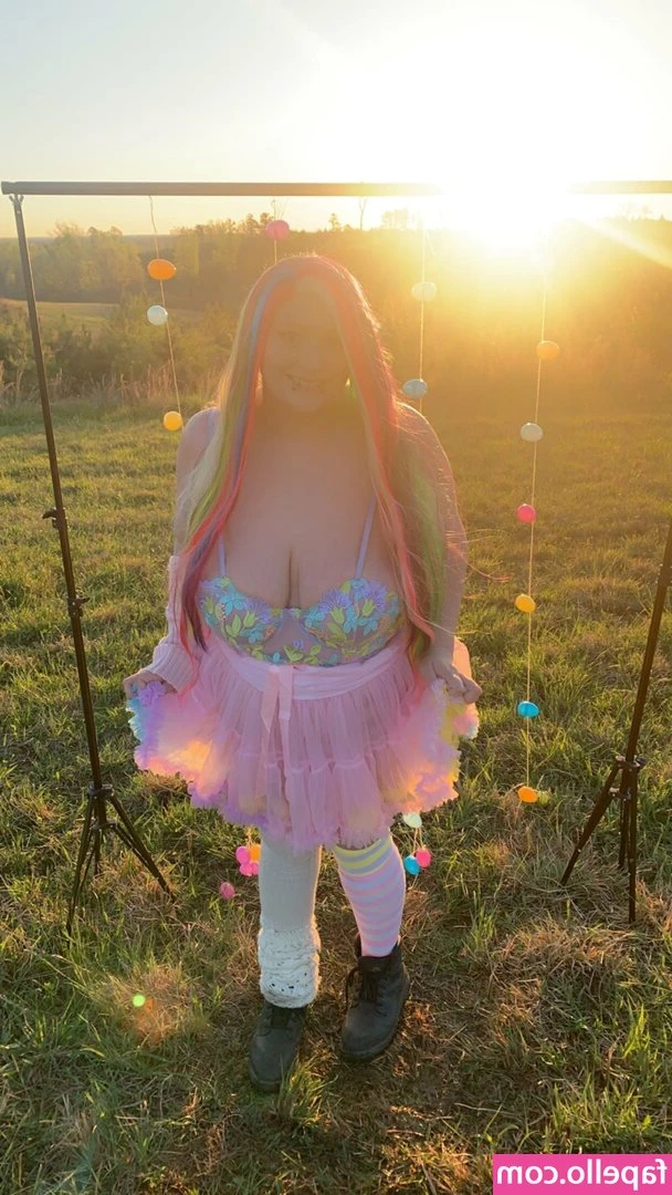 spikezombie - Watch me make some steamy coffee prior to getting dressed for work