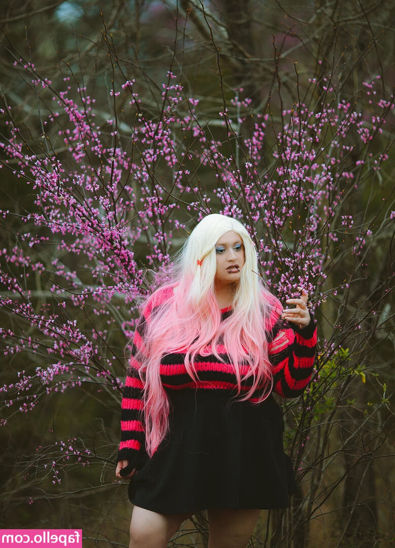 spikezombie - Worship our feet loser!