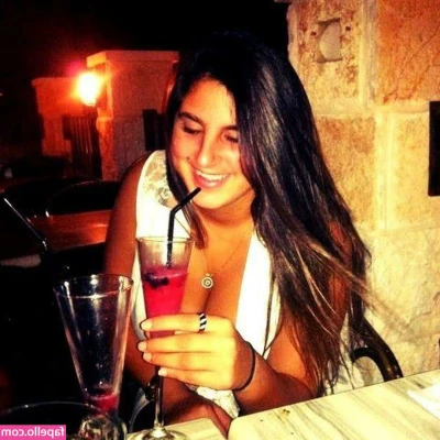 Coral Hagag [ coral-hagag ] - Wanna get naughty with me? 😈💋💦