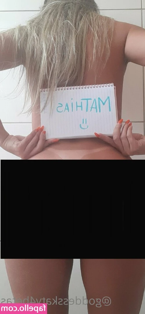 goddesskaty4betas - Little spot of dogging 😝