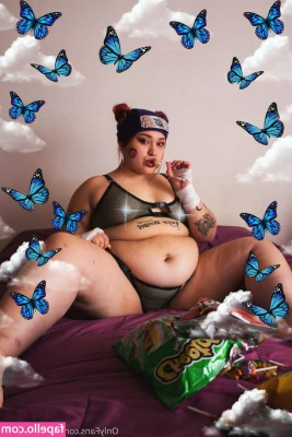 juicyangelbbw - S U N   W O R S H I P    Photography by Tom Vel
