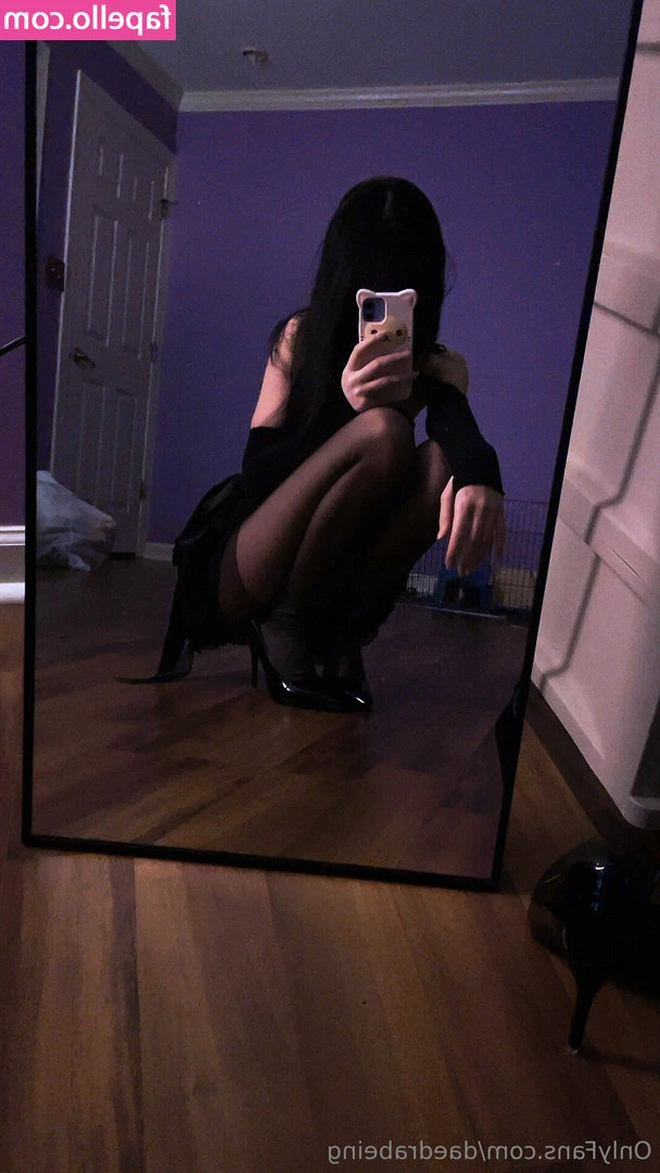 daedrabeing - I just love bubbles! 🤤🤤🤤 They look so good on me