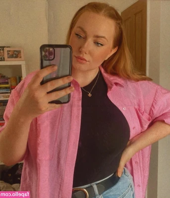 Lucy Whittingham [ lucy-whittingham ] - Are you coming to bed with me daddy 😈