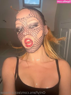 asica.meow [ asica-meow ] - Daddy  I was thinking of you and your hard  juicy cock    I had to