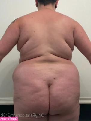 m3r3k - Who’s feeling horny today