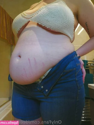 deedee3625 - Ready for some naughtiness in public?😍🤤