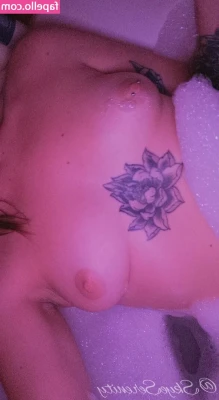 skyeserenity - more butt
