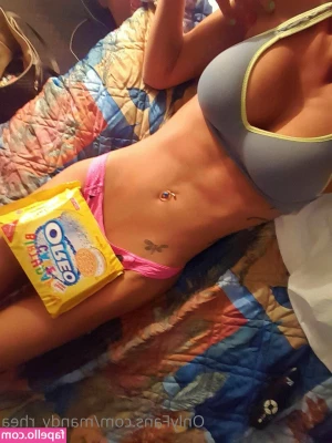 mandyrhea - two pic previews for the new sex clip i just posted in ppv check ur