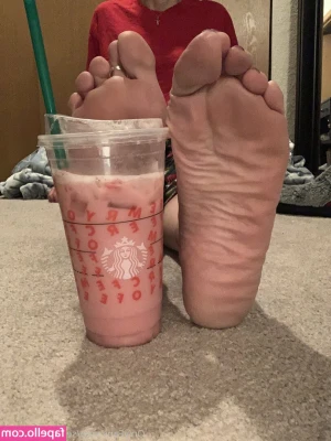 sexysweetfeeta1 - Watch the cum drip off of my fingers 🥺 dripping wet