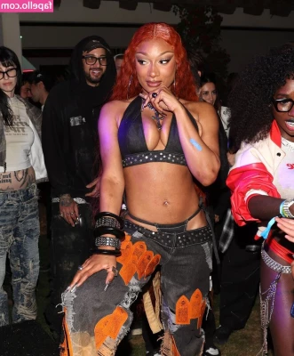 Megan Thee Stallion [ megan-thee-stallion-4 ] - What is your favorite pic honey