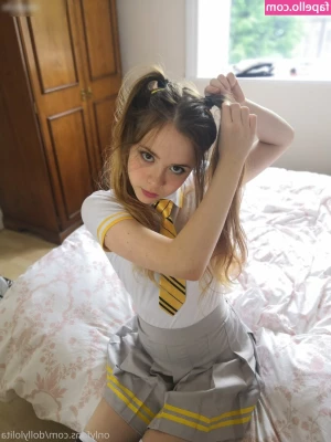 YourLittleMaya [ yourlittlemaya-1 ] - Today it was said it was going to be hot  so I decided to put on a