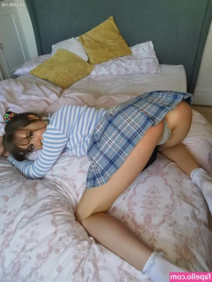 YourLittleMaya [ yourlittlemaya-1 ] - My size 4s are excited to worship you