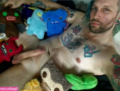 blondnblue222 - undress me and play with me