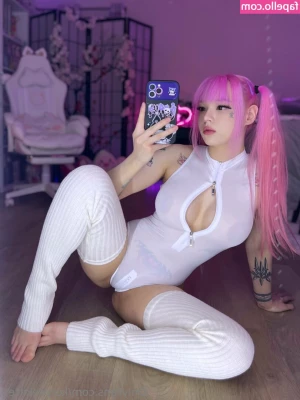 KorpseKitten - Saturday relax