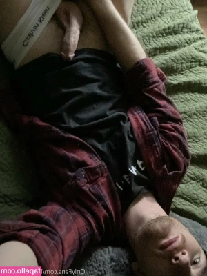 kevinkiznerxxx - IM SO HORNY SEND YOUR COCK FOR $10 AND GET A GROUP COCK RATE