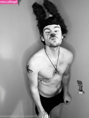 kevinkiznerxxx - Guys... I'm shooting and recording lots of cute content... Internet
