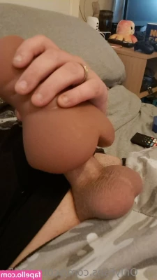 scotty1995x - You know I wouldn t go to an airbnb without filming a shower for you