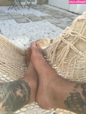 male_feet_uk [ male-feet-uk ] - My price list!  If something is not listed, feel free to ask❤