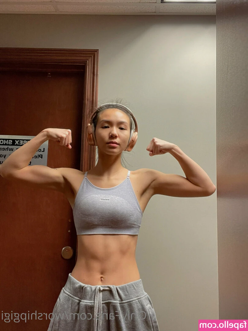 worshipgigi - if you guyz really wanna get to know me and talk to me i promise