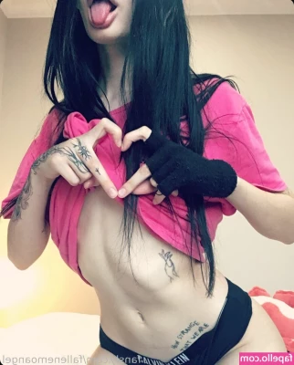fallenemoangel - Friday fun    I like this Friday passion of ours  It always brings