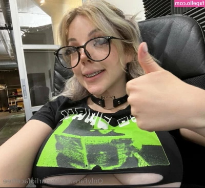 charliofacefree [ charliofacefree-2 ] - タクシーでぽろり Got too horny in my Uber