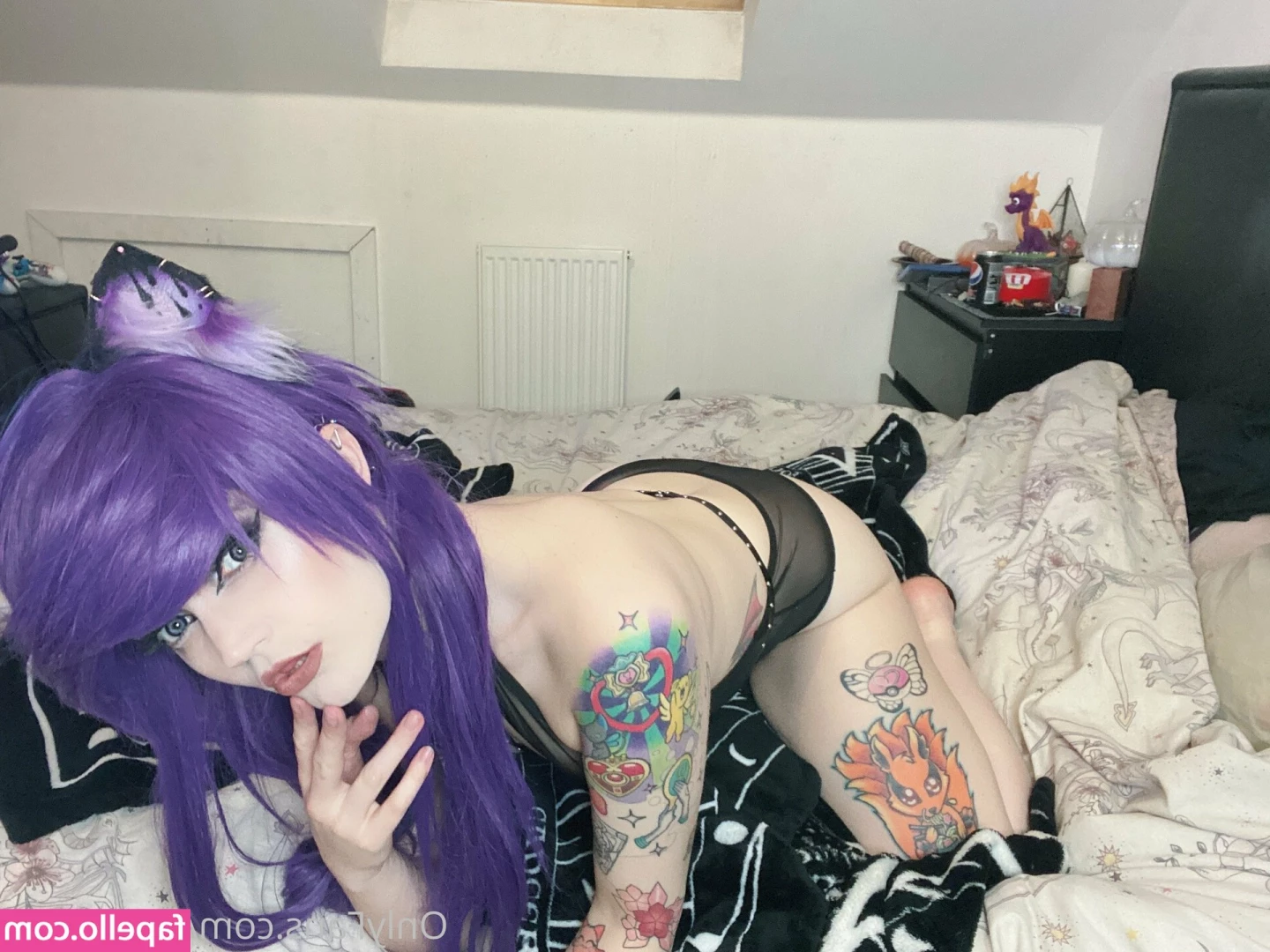 tamaplays - the girl with the dragon tattoo 👅🐉 PM @taylorzahn to get the