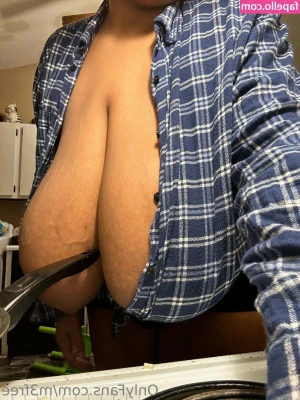 m3free - Are you more of a toesjob person or you prefer the old fashioned