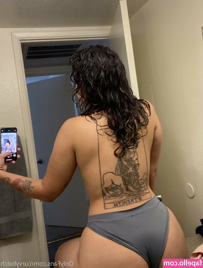 curvybxtch - last day until its officially spooky season let me know if you have