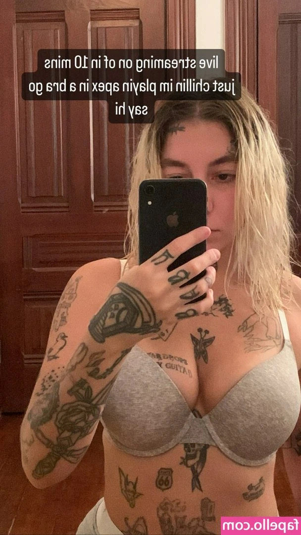 Velvetears - My ass needs to be spread & fucked this morning 🤪🙈🥵