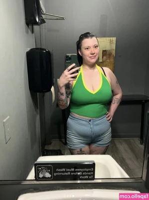 missamanda666 - WHAT A REAL MAN GETS FULL CLIP