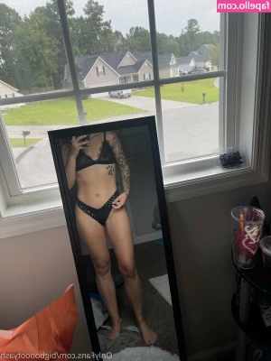 bigbooootyash - i think the dancer in me is coming back 🤪