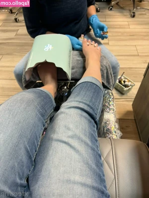 xfeetme - ¿Te gusta verme tocarme? 🔥👅