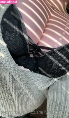 peachyyysyd - Would you lick it off me, daddy? 👅 💦