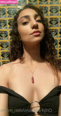 Vikki Mlynn [ vikki-mlynn ] - POV : you are saitama on Halloween and some sassy lost witch decides
