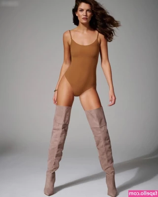 Vanessa Fuchs [ vanessa-fuchs ] - Titties happy new year